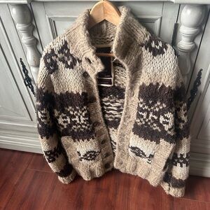 Vintage Abercrombie and fitch Ezra fitch hand knit lambswool button up sweater